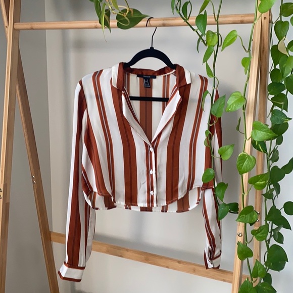 Forever 21 Tops - Forever 21 Cropped Long Sleeve